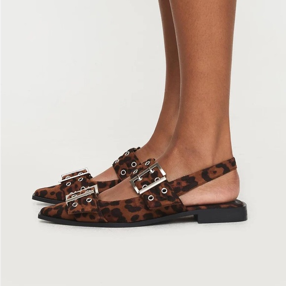 Leopard pointed toe flats - Picture 5 of 7